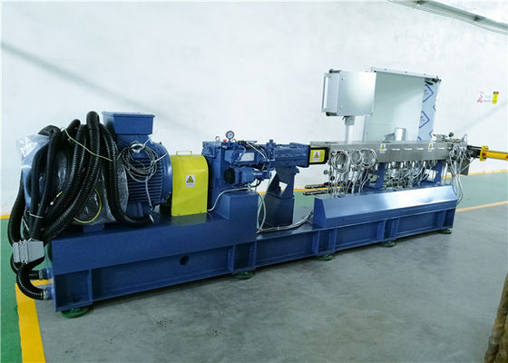 China High Performance Two Screw Extruder For Plastic Compounding And Pelletizing supplier