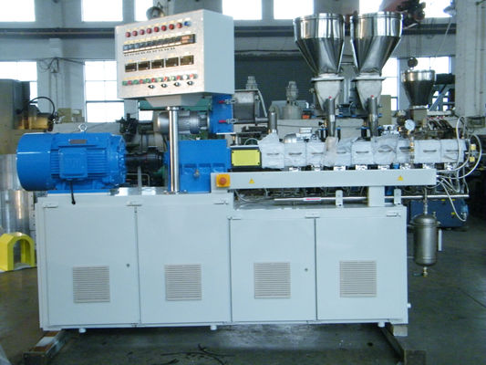 China Lab Scale Twin Screw Extruder , Laboratory Extruder Machine 5-10kg/hr supplier