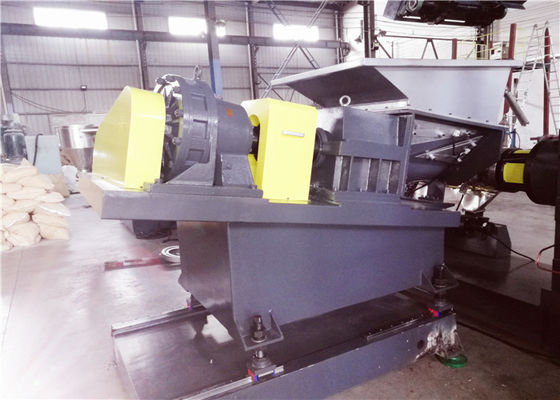 China 700-800kg/hr Capacity Twin Screw Feeder , Conical Double Screw Force Feeder supplier